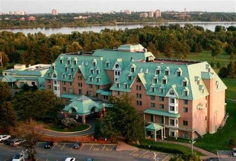 chateau cartier aylmer quebec.